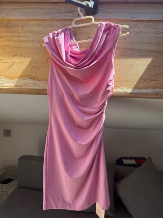 Vestido rosa drapeado
