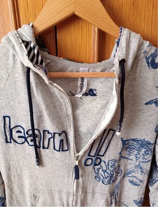 Chaqueta Desigual con Capucha