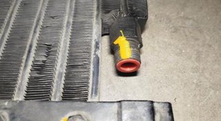 Condensador / radiador aire jeep cherokee 4.0 3970