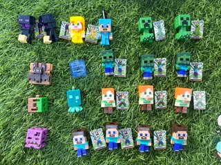 Figuras Minecraft Kinder Joy