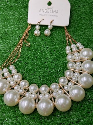 Collar y Pendientes Angelina Perlas Doradas