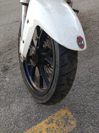 Motor Hispania 125 c Naked Blanca