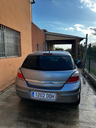 Opel Astra 2004