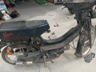 Suzuki Maxi Moped para piezas