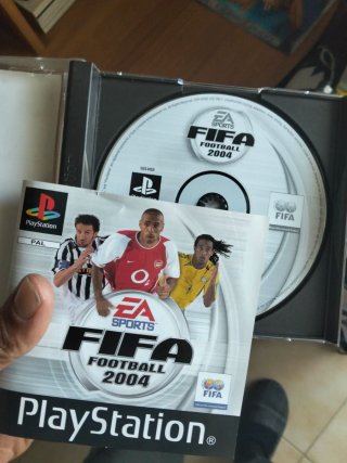 FIFA 2004 PlayStation 1 PAL