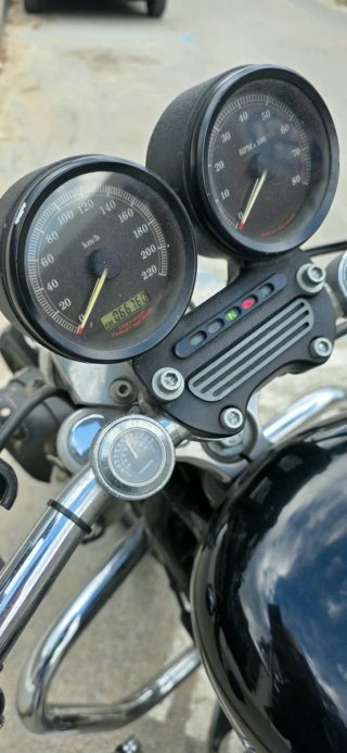 Harley Davidson Sportster 883XL Custom Negra