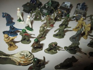 EKO escala H0 vehiculos militares y soldados