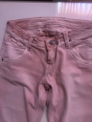 Pantalon bajo Levis talla 36