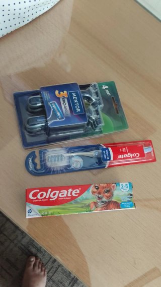 Pack Afeitado y Cuidado Bucal Colgate
