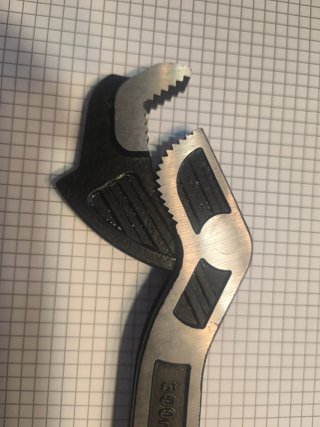 Llave universal para tubos SMU