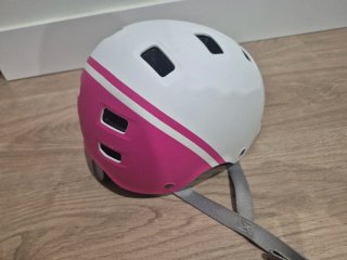 Casco niña rosa y blanco