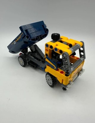 LEGO Technic 42147 Camioncino 2in1