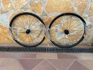 Ruedas FSA AGX Gravel 700c