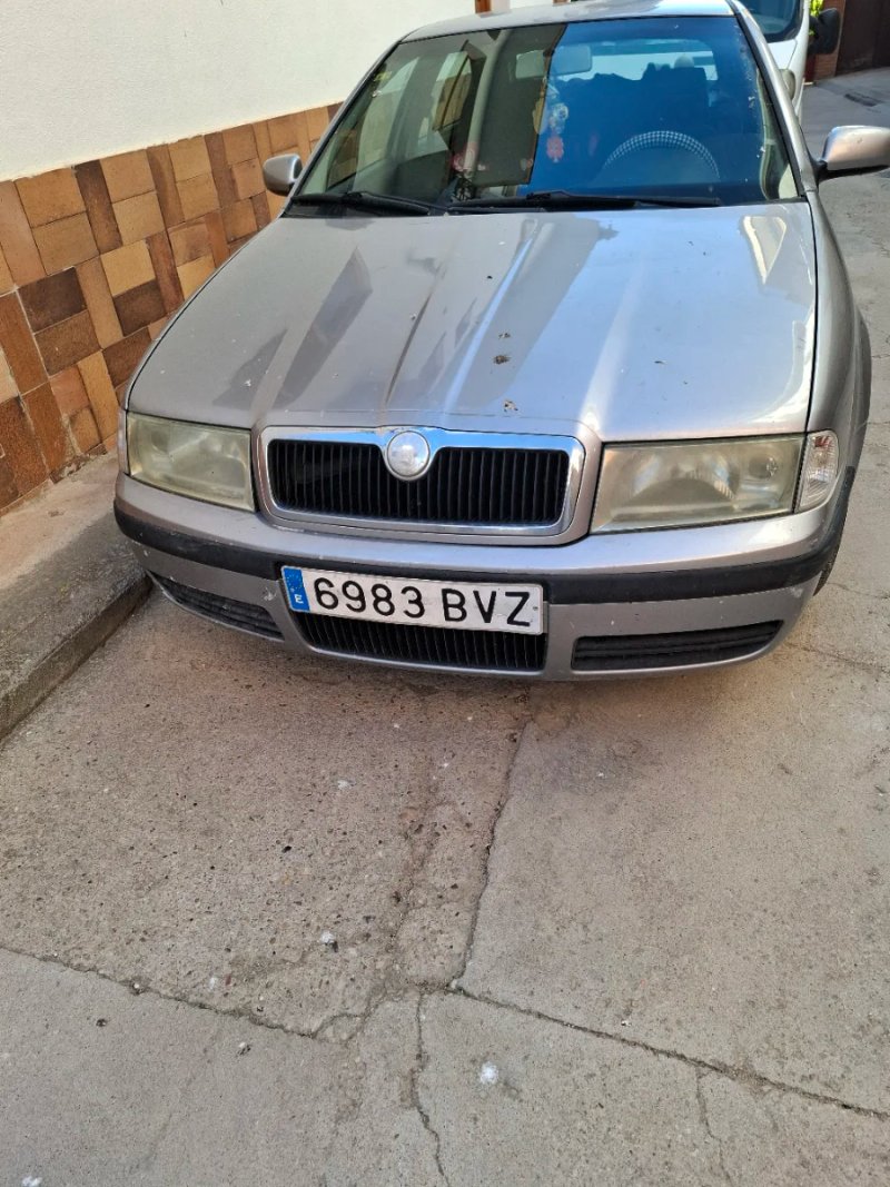 Skoda Octavia 2001 - foto 1