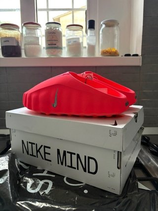Nike Mind 001 Red | size EU 40.5 | NEW