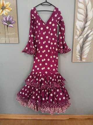 Traje de flamenca lunares en color beige y buganvi