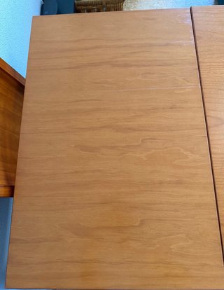 Mueble de comedor de madera