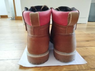 Botas de montaña cuero Nobuck Camel, GOODYEAR.