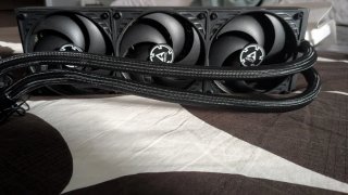 Arctic Liquid Freezer III 360 Negro
