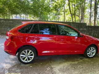 Skoda Rapid Spaceback 1.6 TDI 105 CV — Impecable
