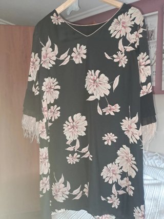 Vestido Alba Conde negro con flores