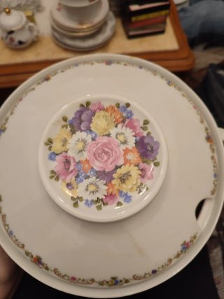 Vajillas porcelana floral multicolor y otras