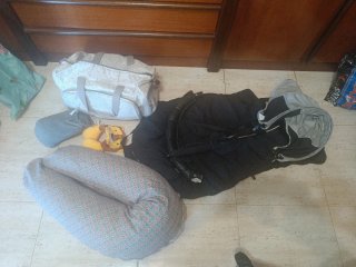 Carrito de bebé, capazo y accesorios