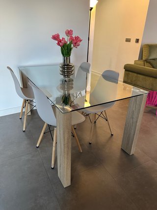 Mesa de comedor cristal y madera