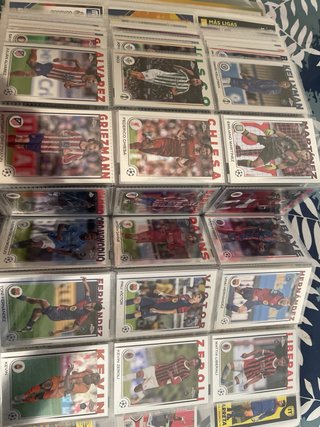 Cromos de fútbol variados