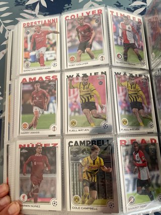 Cromos de fútbol variados