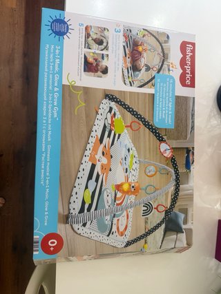 Tapete de juegos Fisher-Price con arcos