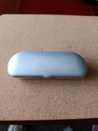Funda gafas Faconnable plateada