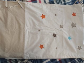Ropa de cuna y chichonera