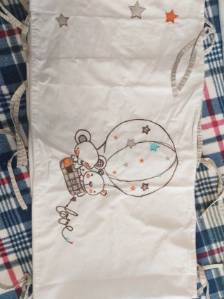 Ropa de cuna y chichonera