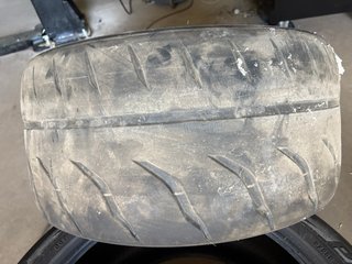Toyo R888R 265/35/18 Neumático