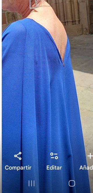 Elegante vestido azul para fiesta o bodas