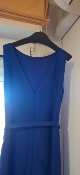 Elegante vestido azul para fiesta o bodas