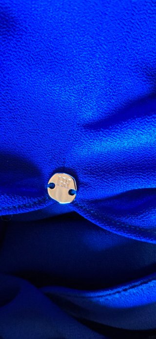 Elegante vestido azul para fiesta o bodas