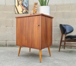 Mueblecito auxiliar francés de madera