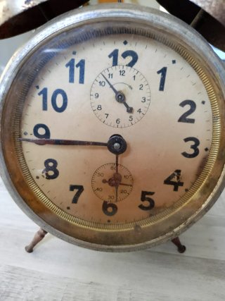 Reloj despertador Junghans antiguo