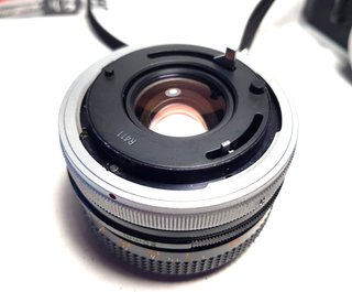 Canon AE-1 con objetivo FD f=50mm 1:1.8 SC