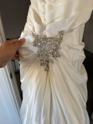 Vestido de Novia color Champagne Encaje. Talla 38