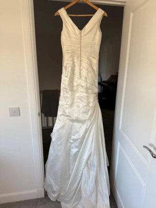 Vestido de Novia color Champagne Encaje. Talla 38