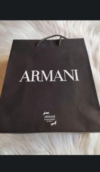 Borse originali di Armani e Guess