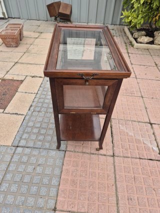 Camarera vintage madera y cristal