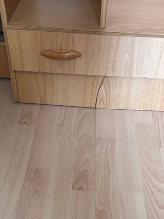 Armario símil madera beige