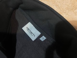 Sudadera Carhartt cuello alto cremallera negra
