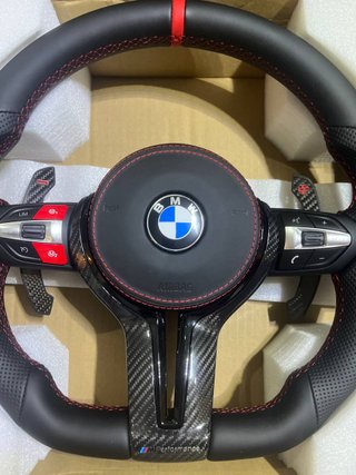 Volante BMW M Performance Carbono