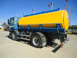 Scania P 320-CAMIONES CISTERNAS