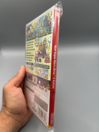 New Super Mario Bros. U Deluxe sigillato per Nintendo Switch